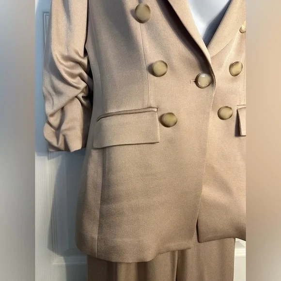 Veronica beard Size 2 Suit In Sand. Tomi Dickey Jacket And Robinne Pants NWT - Picture 12 of 15